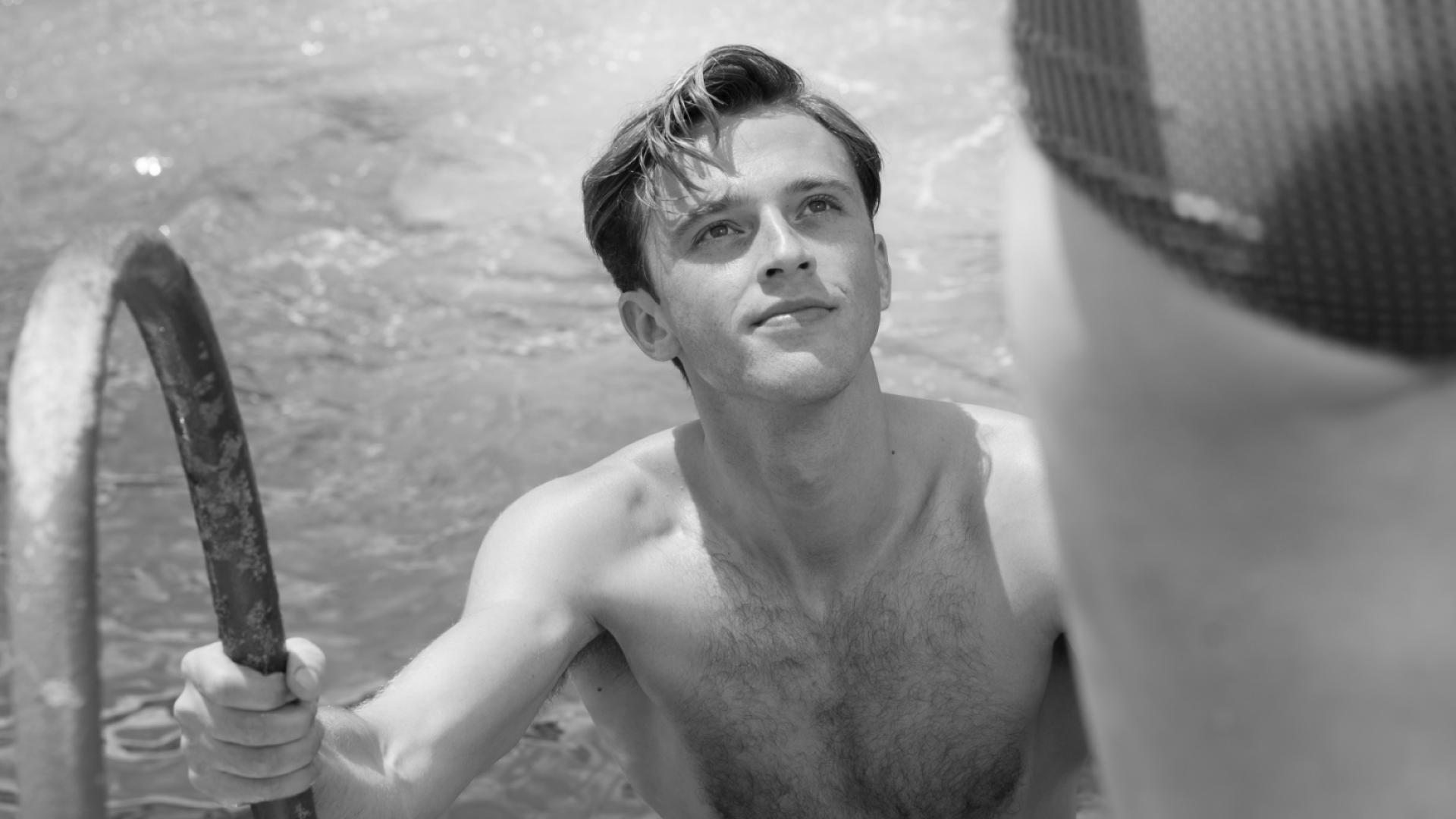 25_09_12_1757674263_2_L-ETRANGER-F-OZON-Photo-01- Photo Carole Bethuel (c) Foz - Gaumont - France 2 Cinema